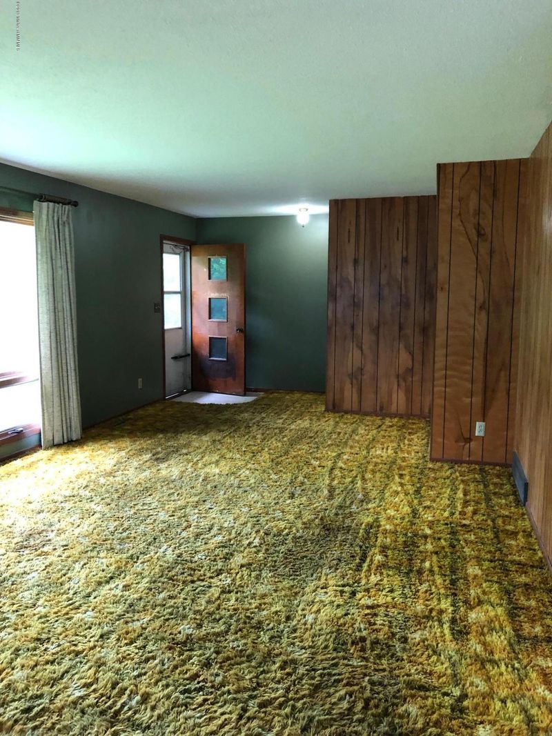 1623 East Shore Dr, Detroit Lakes, MN 56501