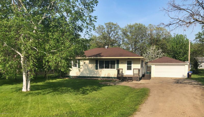 511 Richwood Rd, Detroit Lakes, MN 56501