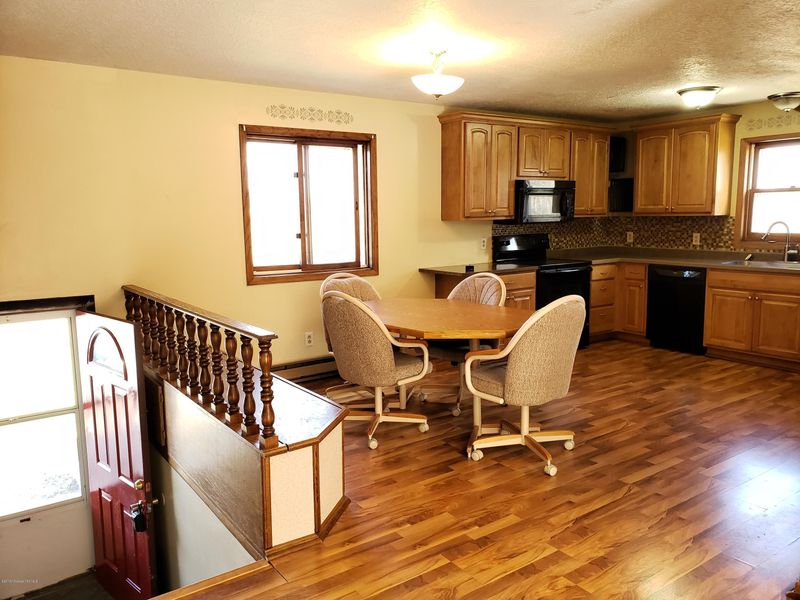 18195 Cherry Creek Ln, Detroit Lakes, MN 56501