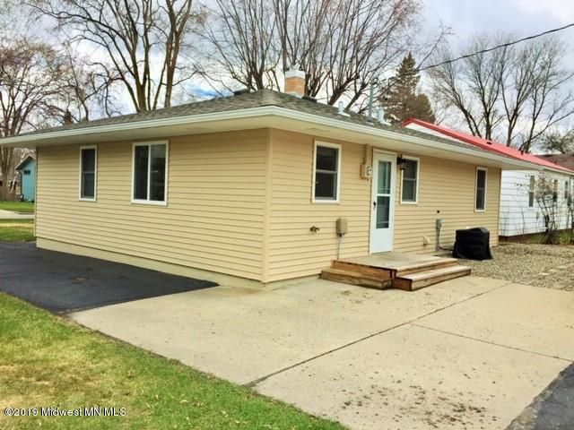 324 Robert St, Detroit Lakes, MN 56501