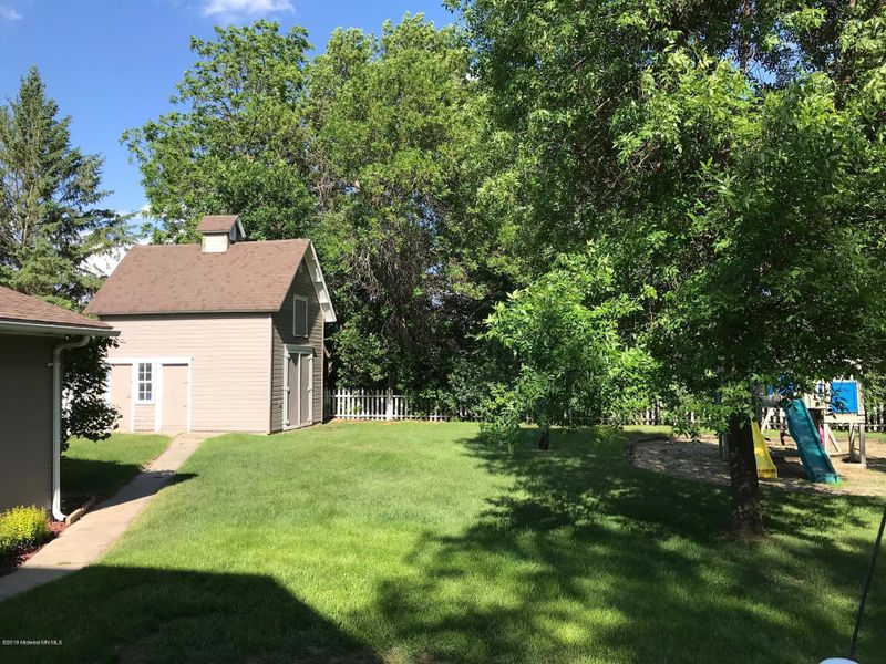 2065 2nd St, Lake Park, MN 56554