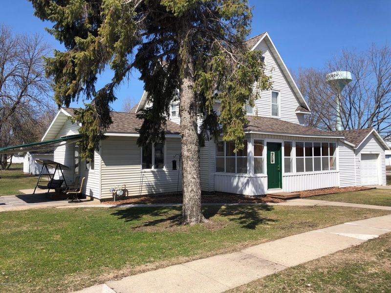572 4th St, Audubon, MN 56511