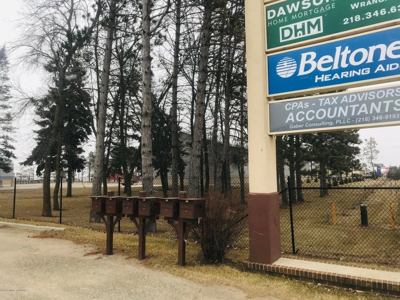 645 3rd Ave SE, Perham, MN 56573