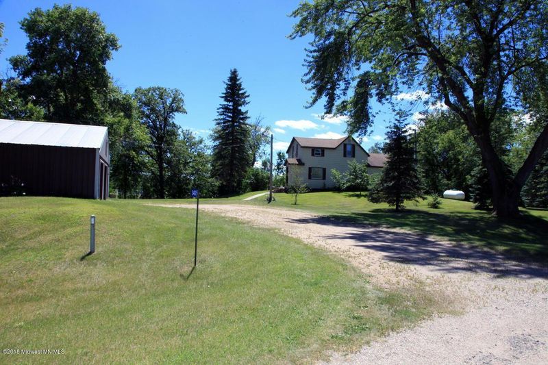 24015 Mill Pond Dr, Detroit Lakes, MN 56501