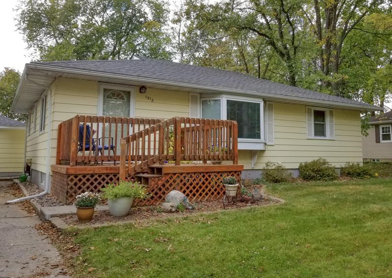 1512 Gary Ave, Detroit Lakes, MN 56501