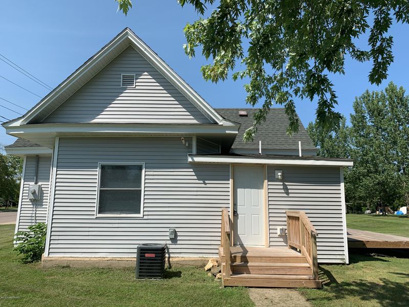 841 N Main St, Browerville, MN 56438
