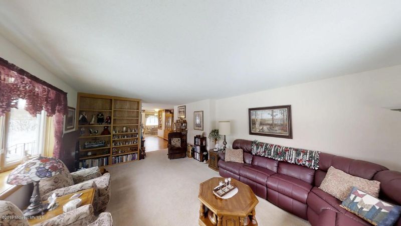 1020 Campbell Ave, Detroit Lakes, MN 56501