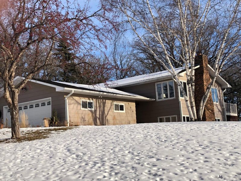506 Juniper Dr, Detroit Lakes, MN 56501