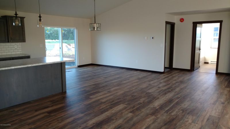1957 Middle Creek Rd, Detroit Lakes, MN 56501