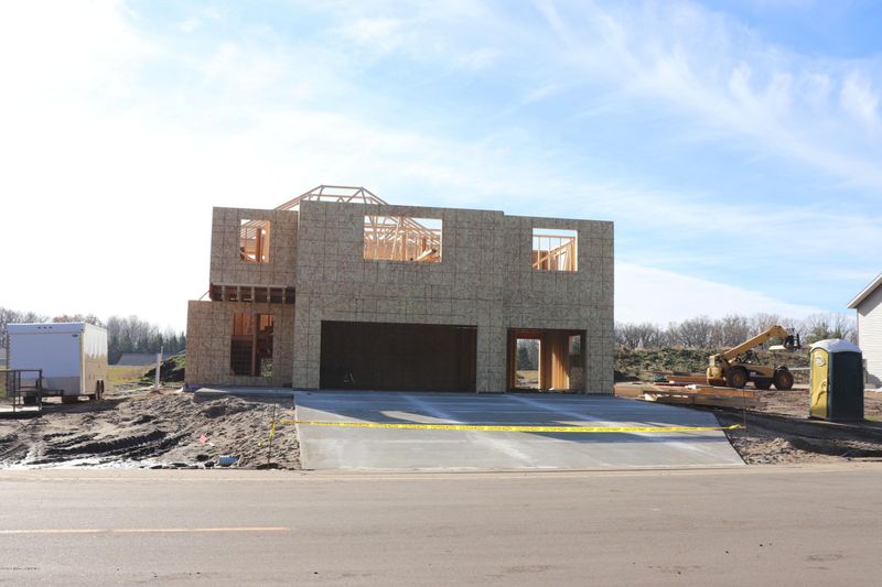 1939 Longview Dr, Detroit Lakes, MN 56501