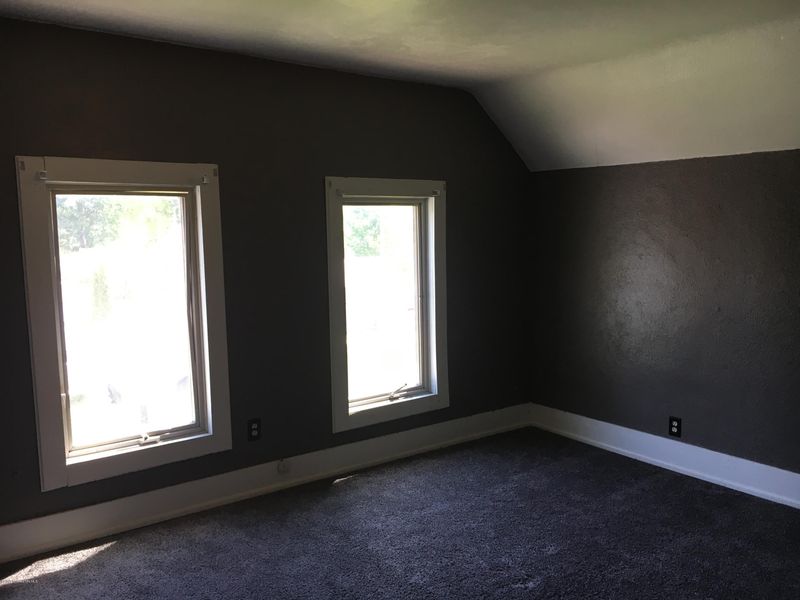 106 4th St NE, Barnesville, MN 56514