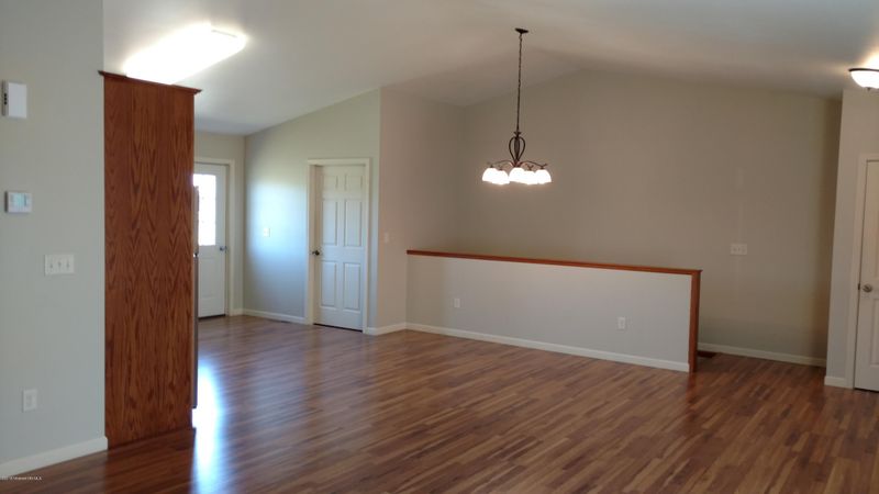 813 8th Ave SW, Perham, MN 56573