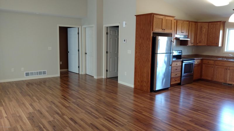 813 8th Ave SW, Perham, MN 56573