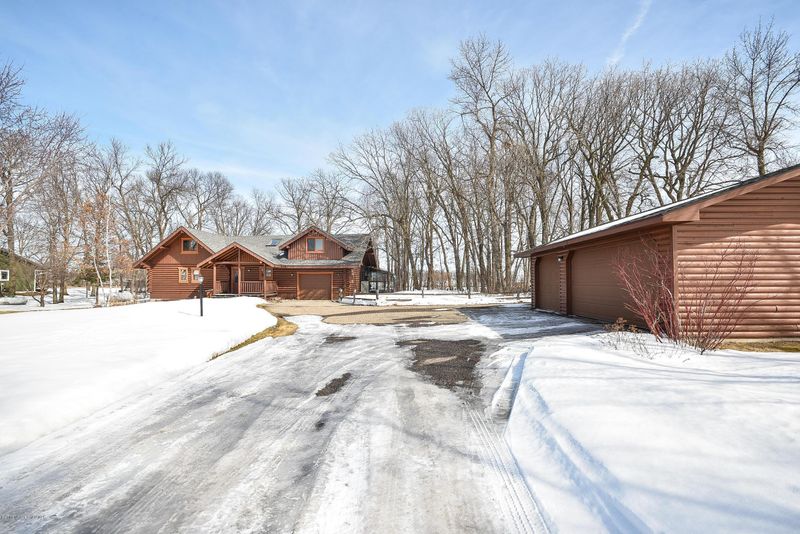 2332 Cherry Hill Dr, Detroit Lakes, MN 56501