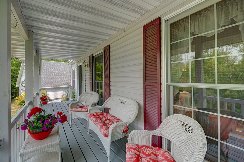 54 Maple Hill Dr, Grand Marais, MN 55604