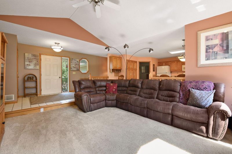 9901 185th Ave SE, Becker, MN 55308
