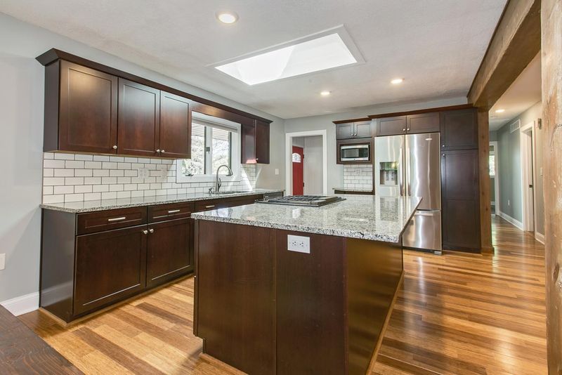 4380 Victoria St N, Shoreview, MN 55126