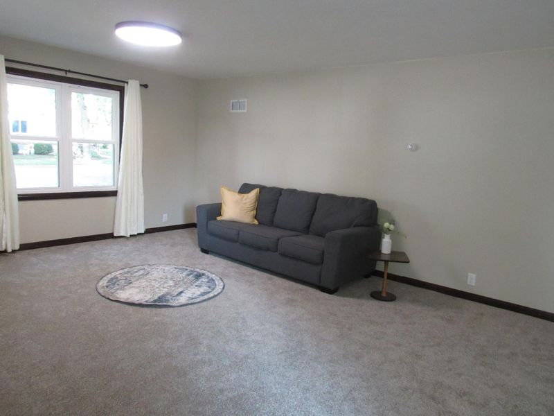401 4th Ave N, Lakefield, MN 56150