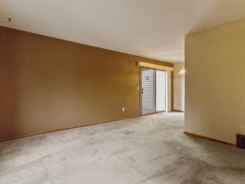 434 98th Ave NE, Blaine, MN 55434