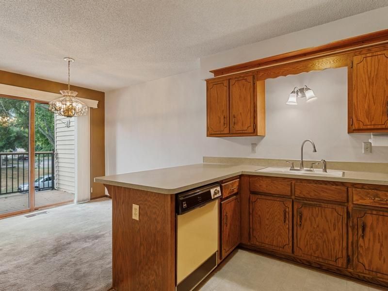 434 98th Ave NE, Blaine, MN 55434