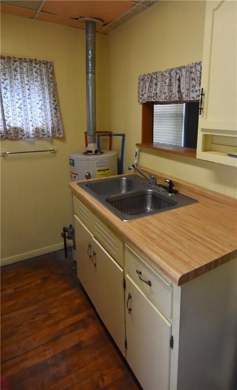 123 Phipps Ave, Rice Lake, WI 54868