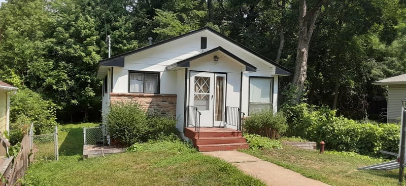 4965 Saint Albans Bay Rd, Excelsior, MN 55331