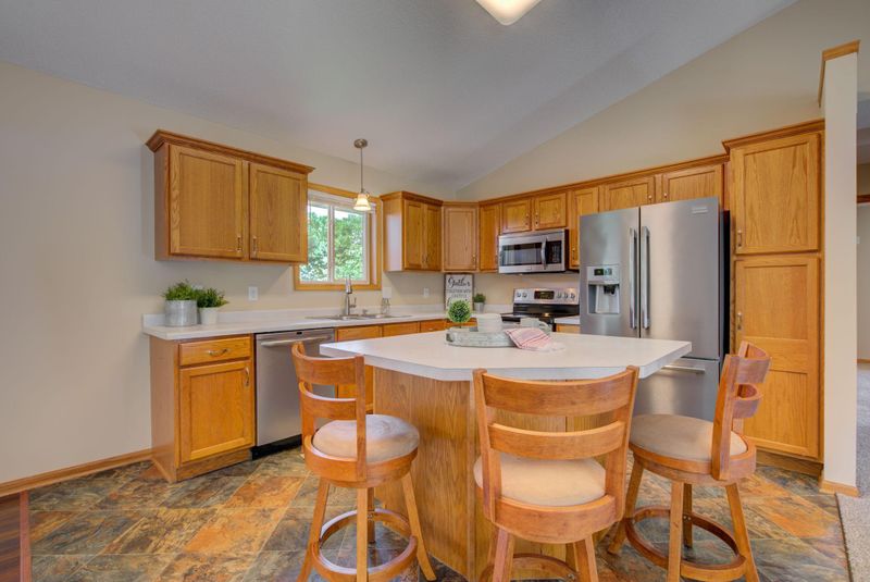1839 3rd Ave SW, Rochester, MN 55902