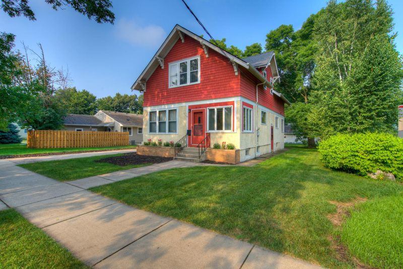614 Union St, Northfield, MN 55057