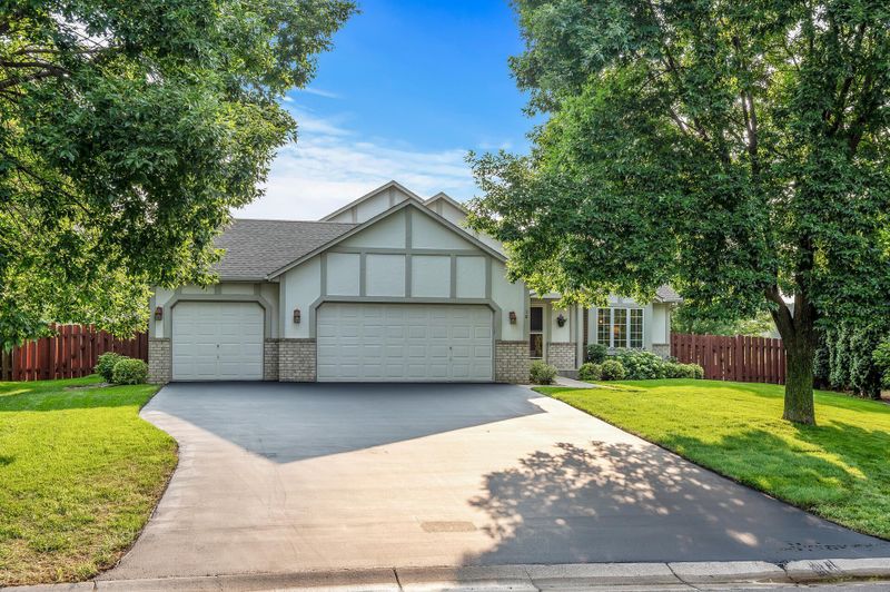 18 Cherrywood Ave NW, Saint Michael, MN 55376