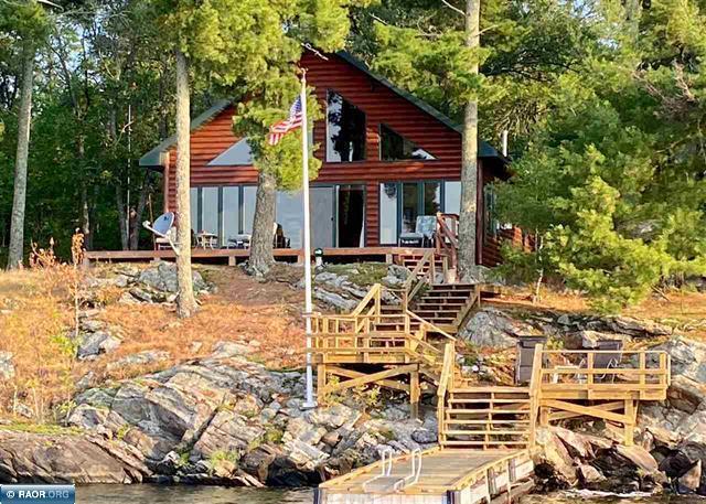 12763 State Point Rd, Kabetogama, MN 56669