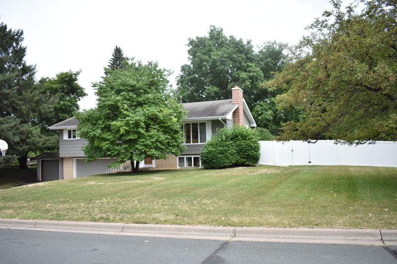 536 Birch St N, Cambridge, MN 55008