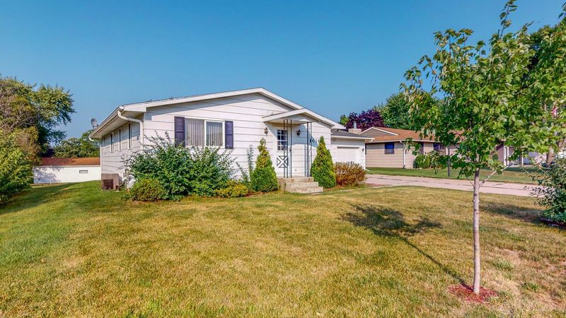1616 N Oak St, Lake City, MN 55041
