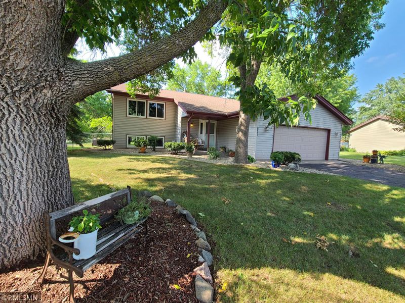 3351 118th Ave NW, Coon Rapids, MN 55433