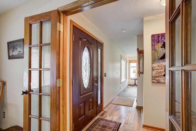 4560 Glacier Ln N, Plymouth, MN 55446