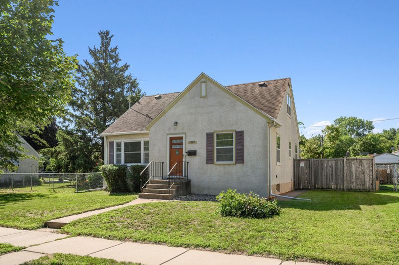 1884 Reaney Ave E, Saint Paul, MN 55119