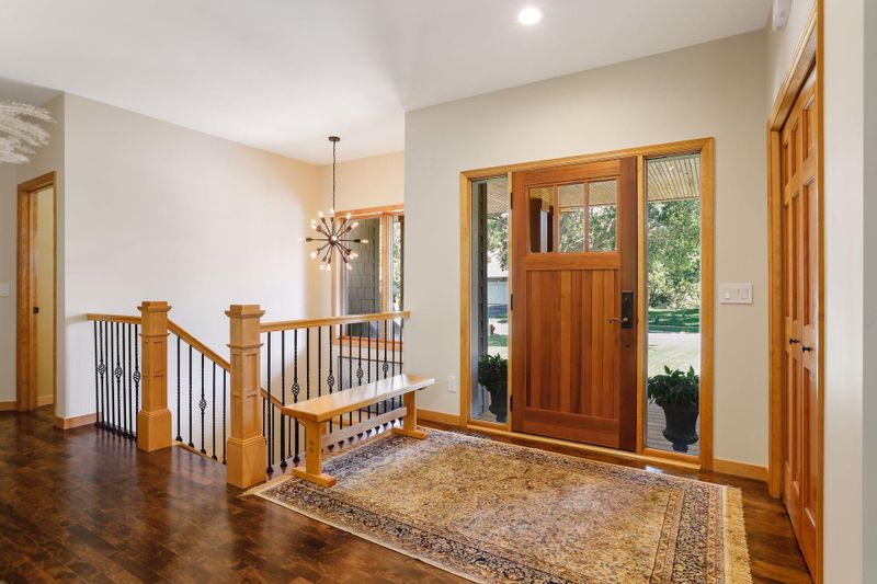 6664 Harlan Dr, Eden Prairie, MN 55346