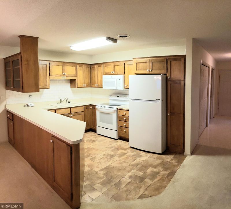 12996 Evergreen Dr, Lindstrom, MN 55045