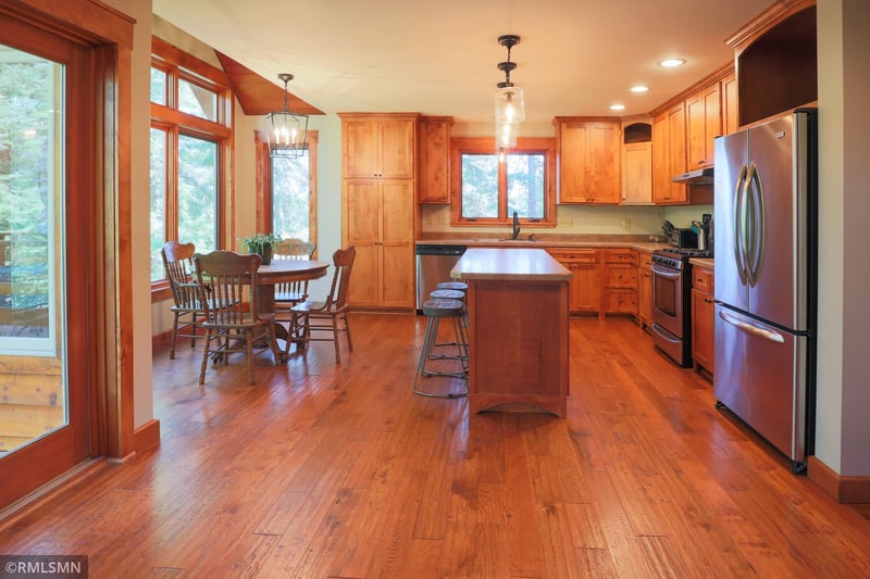 234 10th Ave W, Grand Marais, MN 55604