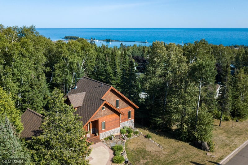 234 10th Ave W, Grand Marais, MN 55604