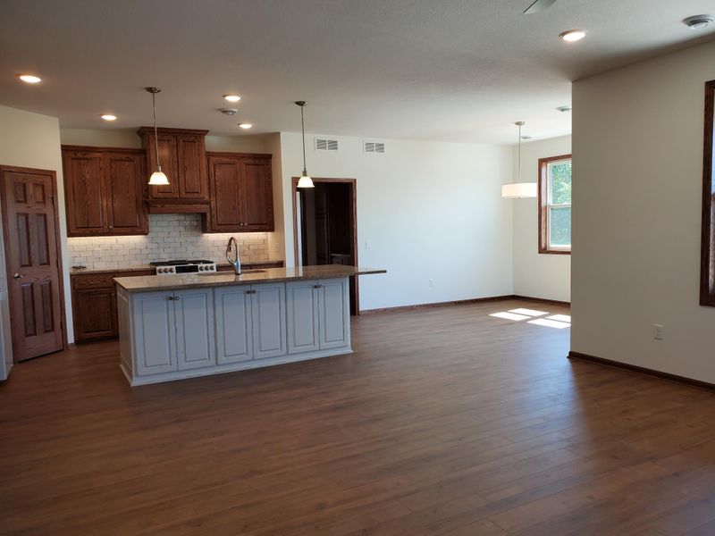 1600 Hurst Castle Rd, Saint Cloud, MN 56303