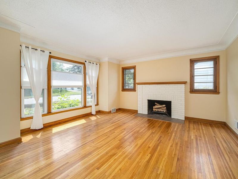 4020 Reservoir Blvd, Columbia Heights, MN 55421