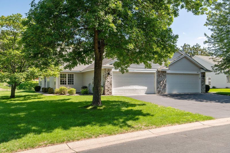 3832 Stonehaven Ct, Anoka, MN 55303