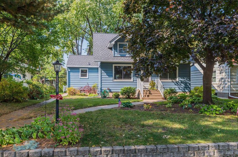 4321 Welcome Ave N, Crystal, MN 55422