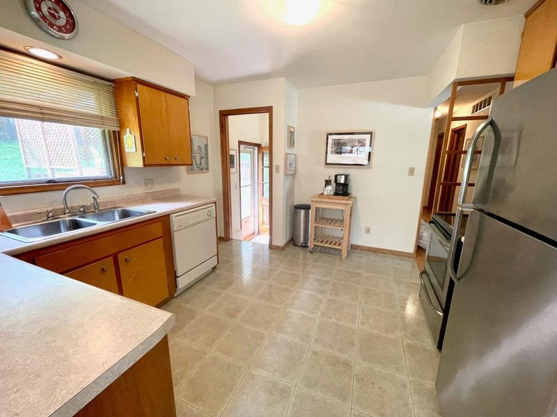 521 15th St SE, Menomonie, WI 54751