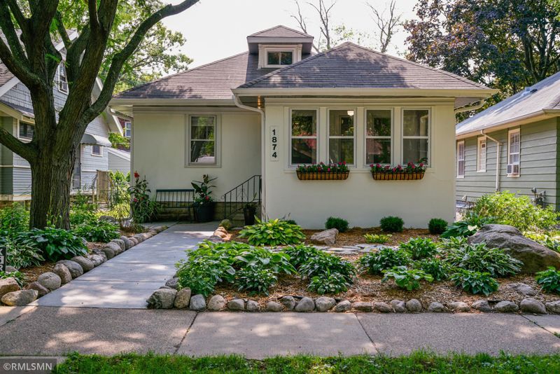 1874 James Ave, Saint Paul, MN 55105
