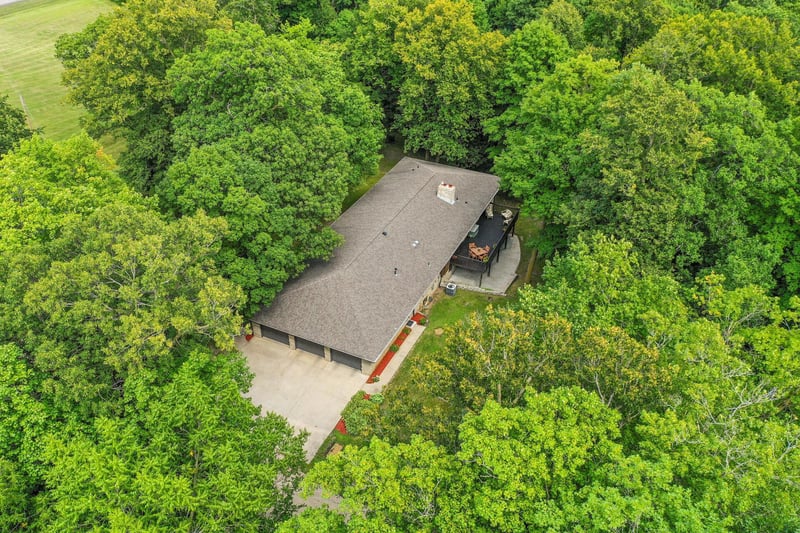 10740 100th St W, Montgomery, MN 56069