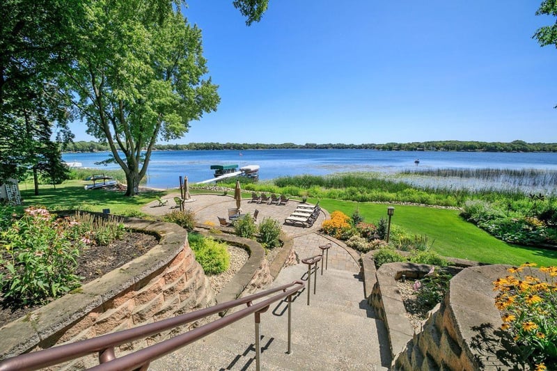 12269 Hart Ave NW, Annandale, MN 55302