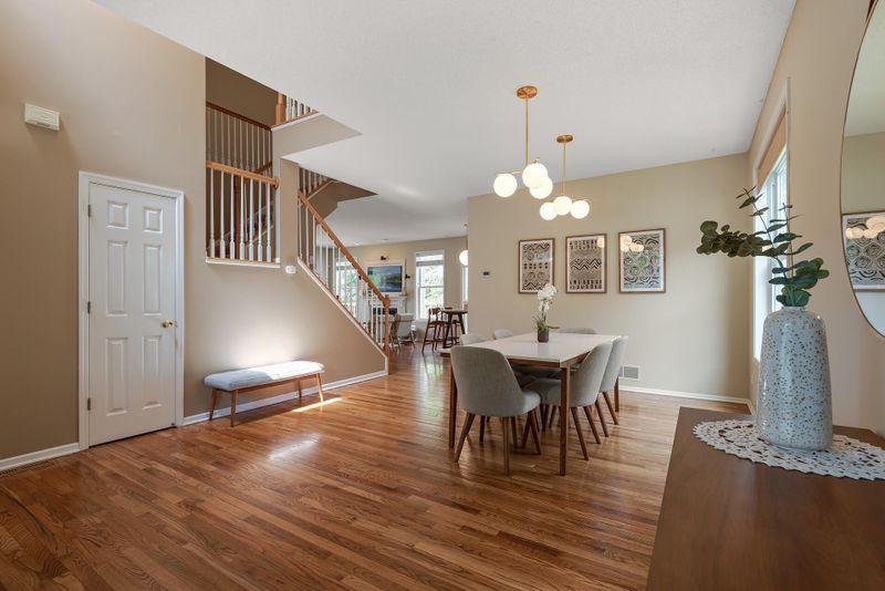 9256 Queensland Ln N, Maple Grove, MN 55311