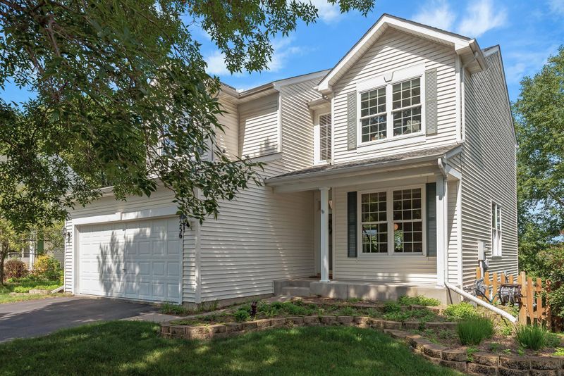 9256 Queensland Ln N, Maple Grove, MN 55311