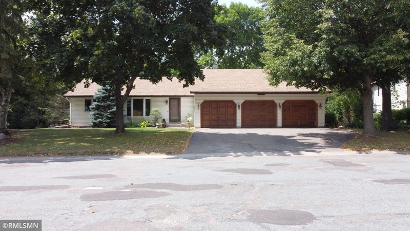 7941 Bowman Ave, Inver Grove Heights, MN 55076